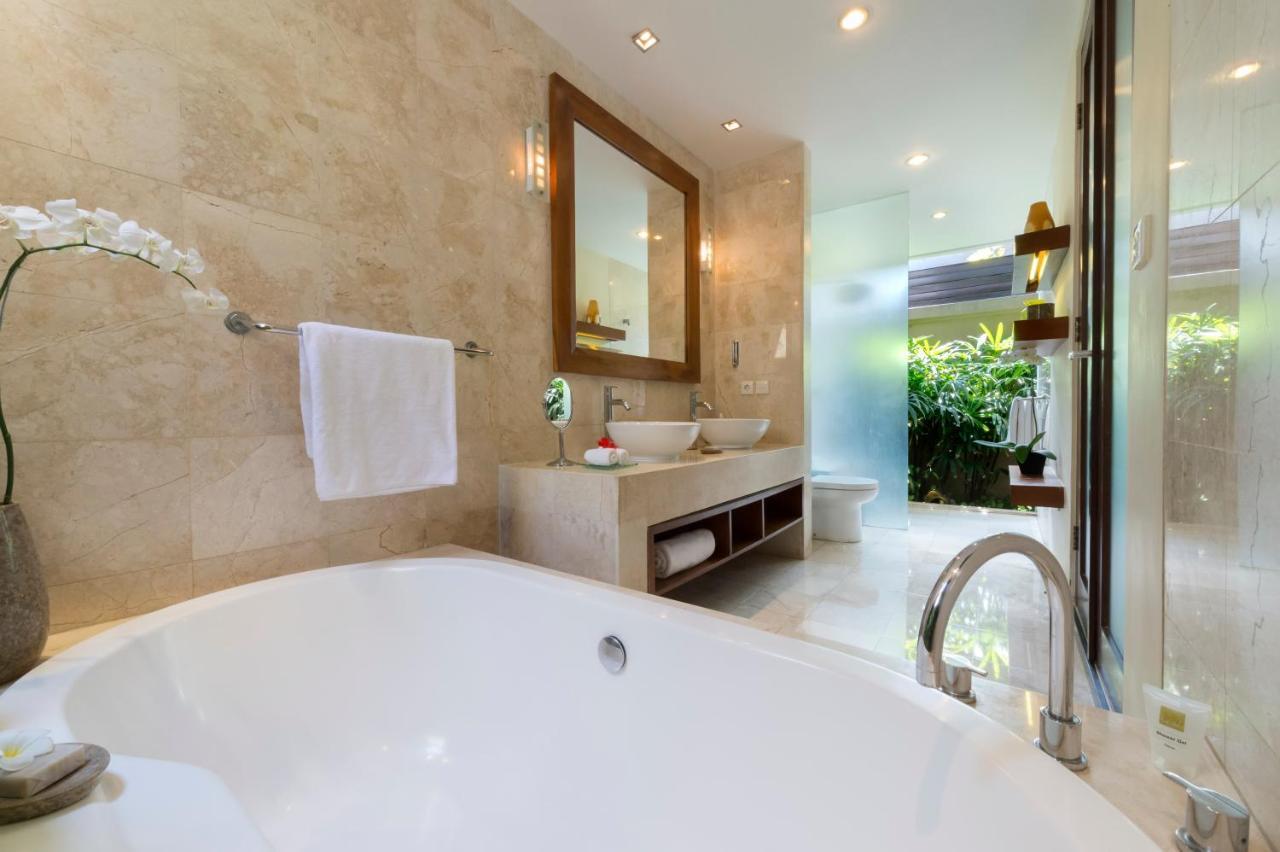 Lakshmi Luxury Villas, Walk To The Beach And Seminyak Shopping Exterior photo