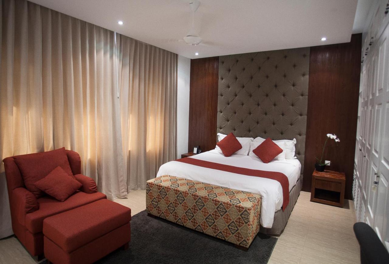 Lakshmi Luxury Villas, Walk To The Beach And Seminyak Shopping Exterior photo